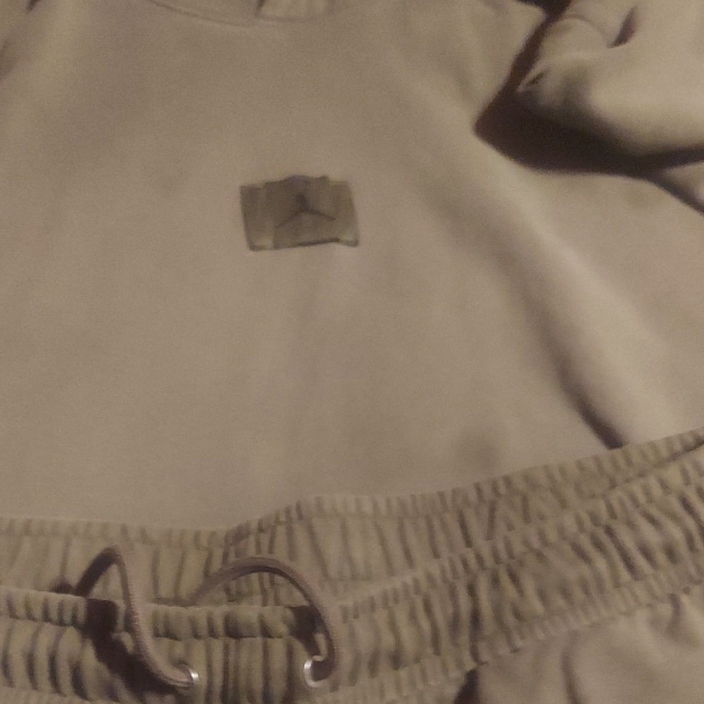 Jordan Men's Money Green Sweatsuit